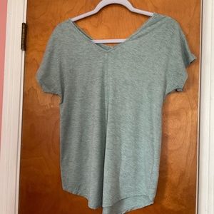 Mercer & Madison Light Green Sz XS  Women's Short Sleeve Shirt